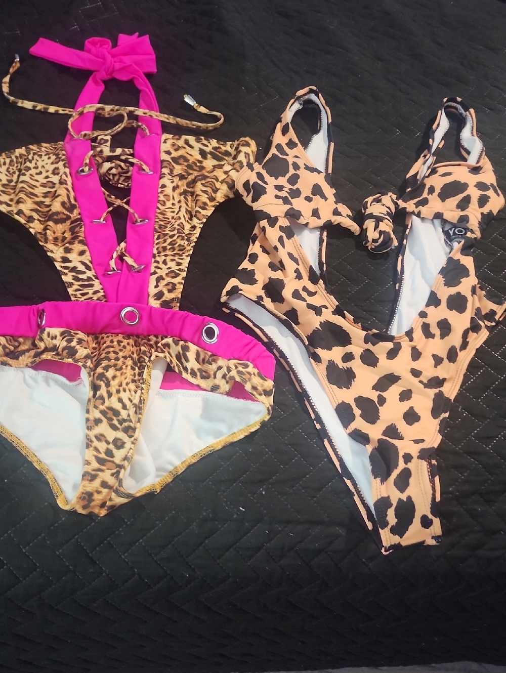2 Pc SexysOne-Piece Swimsuit with Leopard Print and Hot Pink Accents
